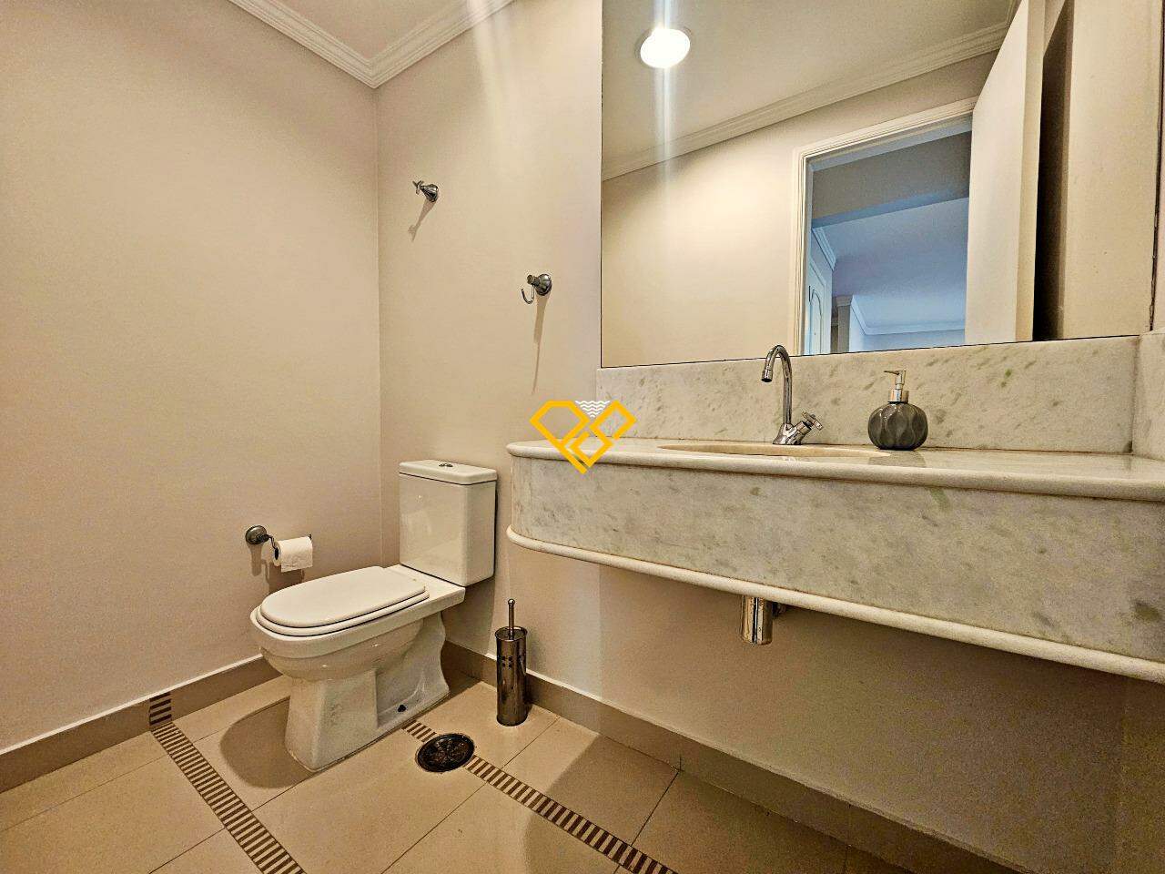 Apartamento à venda no Aparecida: Lavabo