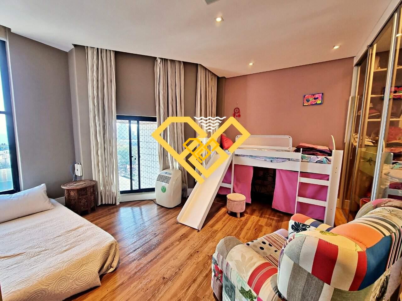 Apartamento à venda no Ponta da Praia: