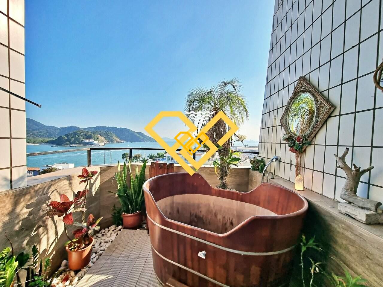 Apartamento à venda no Ponta da Praia: