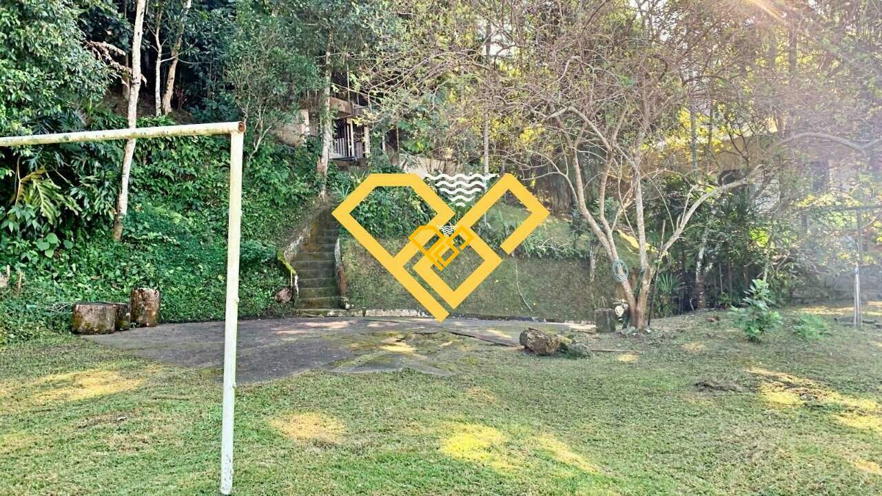 Terreno à venda no Santa Terezinha: 