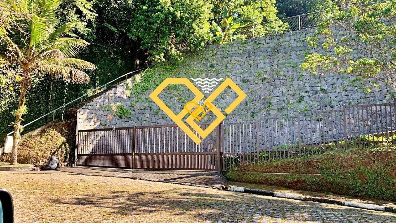 Terreno à venda no Santa Terezinha: 