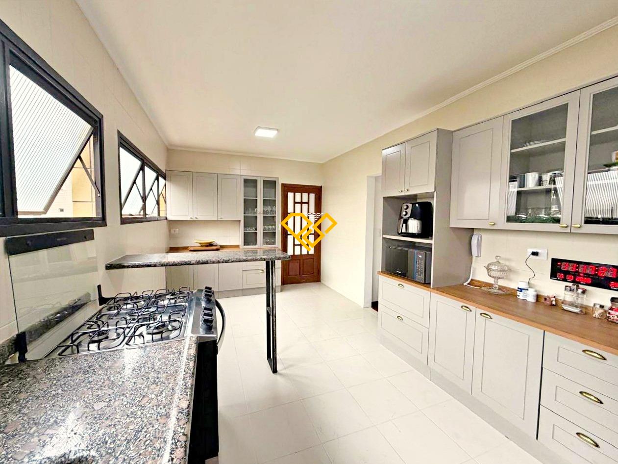 Apartamento à venda no Gonzaga: Cozinha