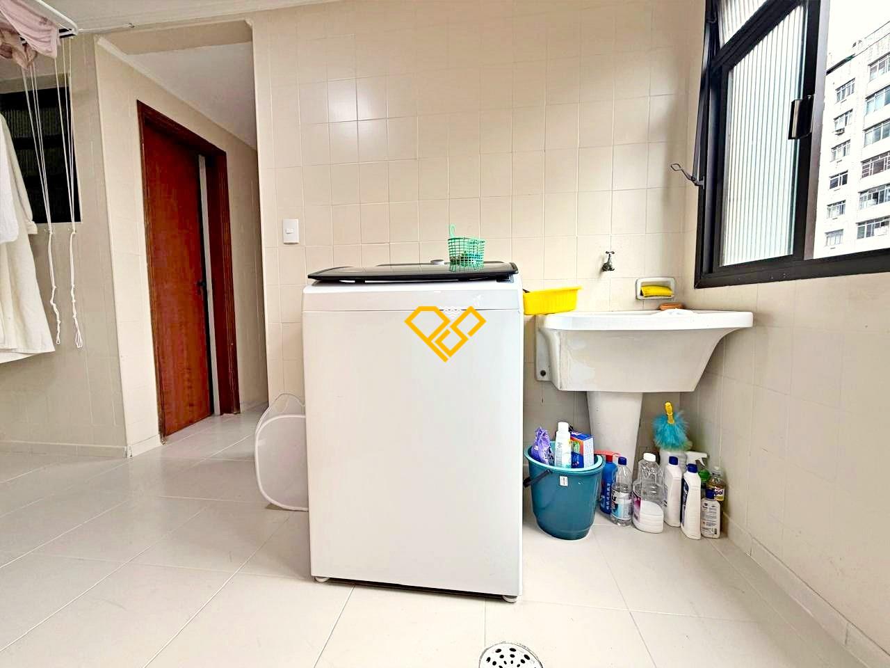 Apartamento à venda no Gonzaga: Área de serviço