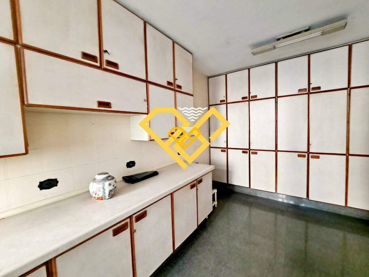 Apartamento à venda no Gonzaga: Cozinha
