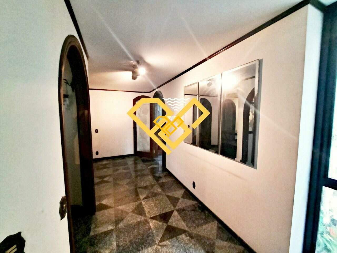 Apartamento à venda no Gonzaga: Entrada