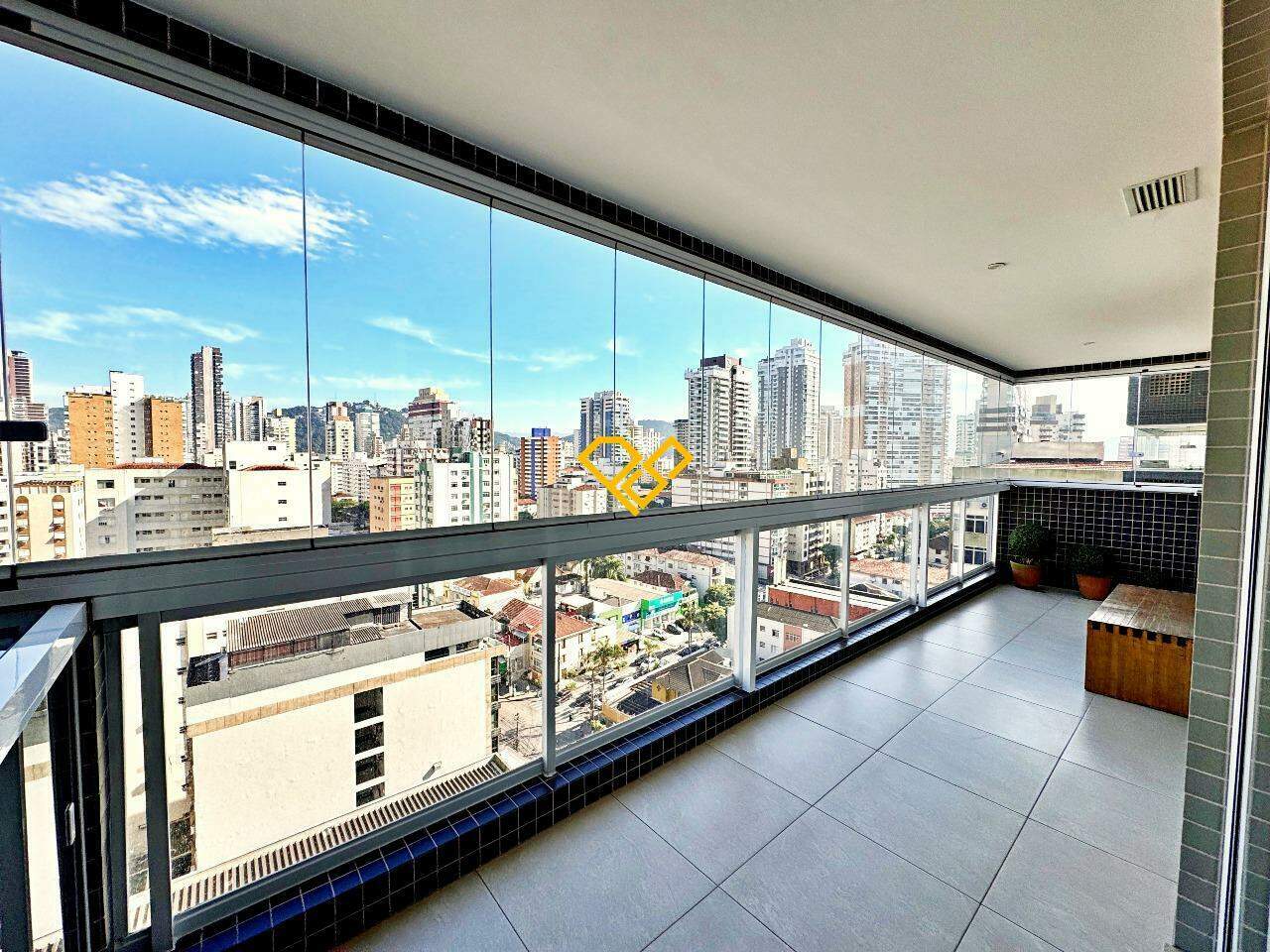 Apartamento à venda no Gonzaga: Varanda