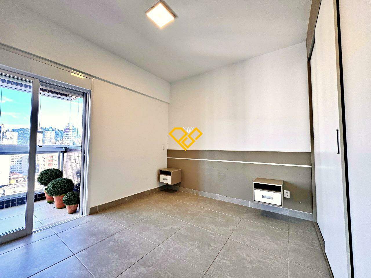 Apartamento à venda no Gonzaga: Dormitório 1 - suíte