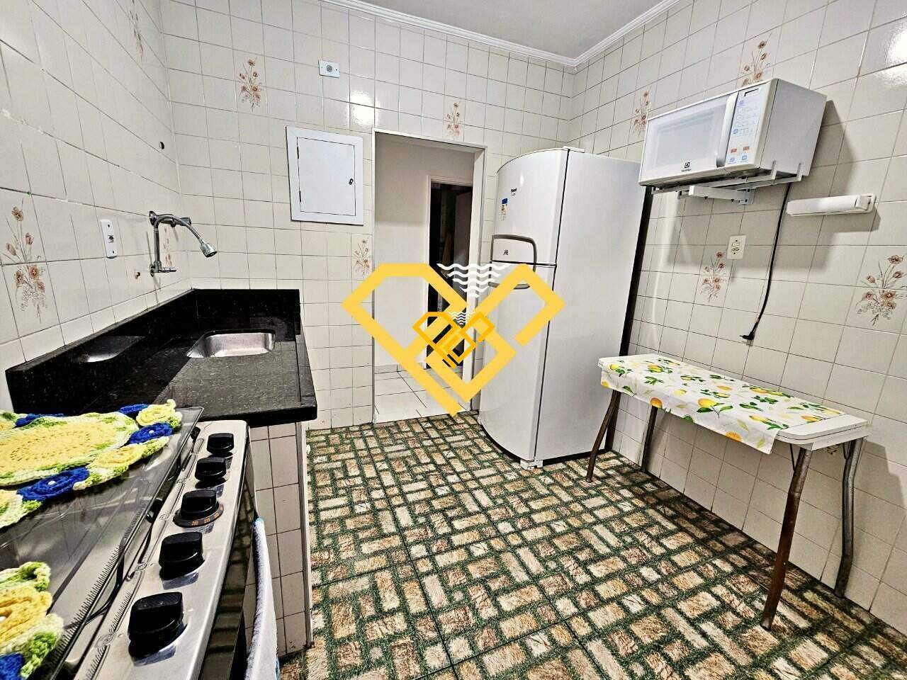 Apartamento à venda no Gonzaga: Cozinha