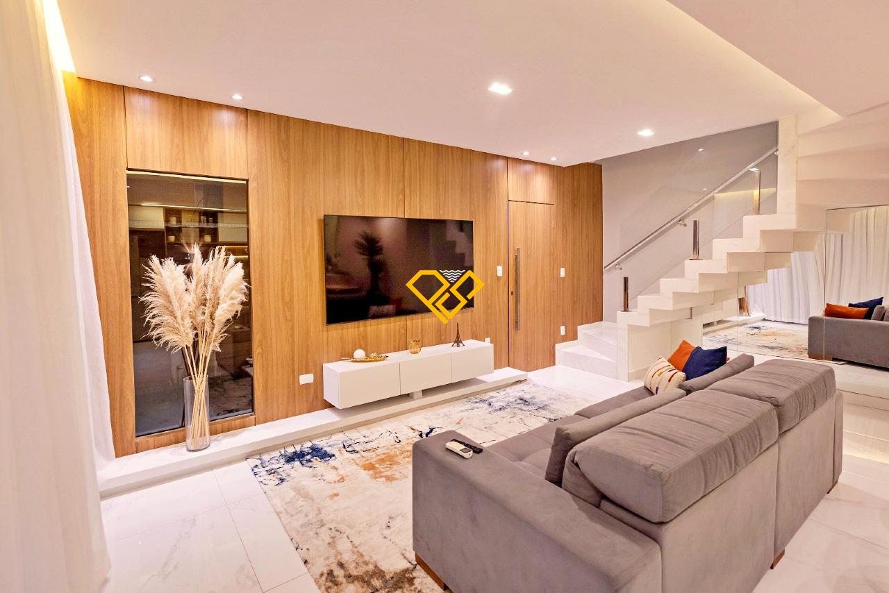 Sobrado à venda no Embaré: Sala de estar