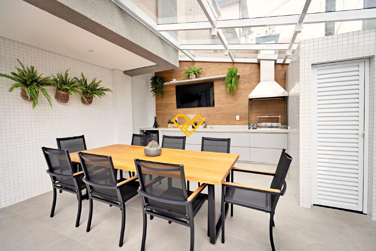 Sobrado à venda no Embaré: Área gourmet