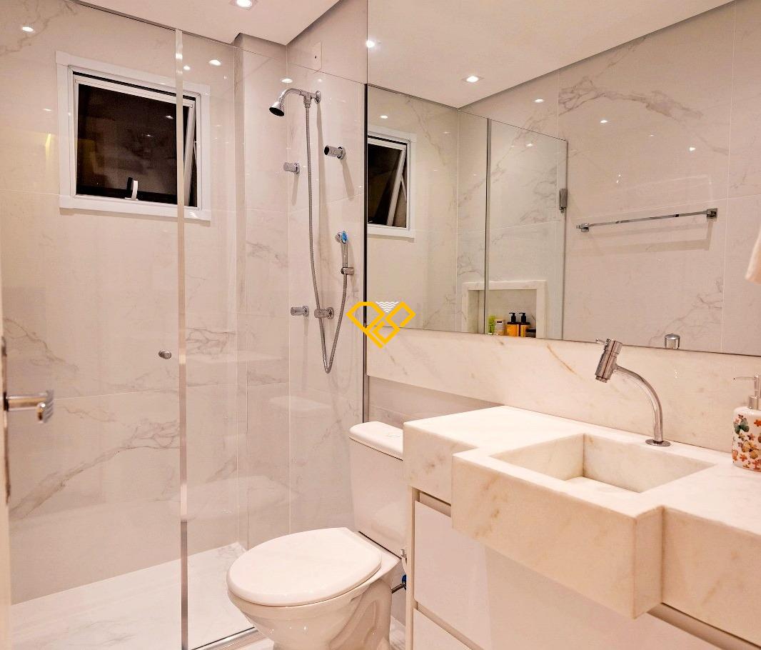 Sobrado à venda no Embaré: Wc suíte 2