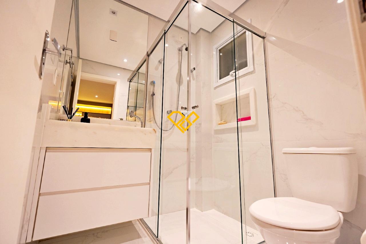 Sobrado à venda no Embaré: Wc suíte 3 - escritório