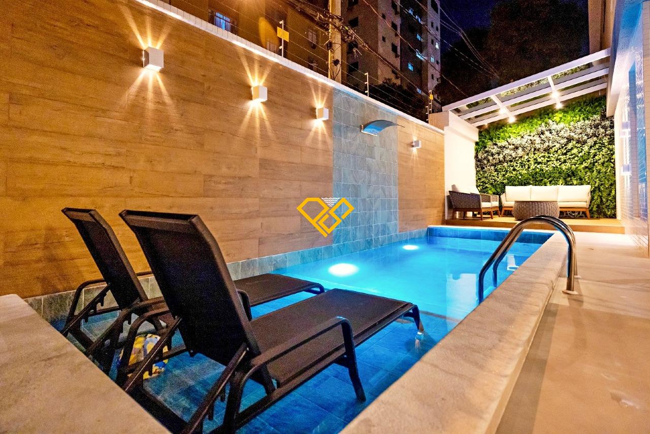 Sobrado à venda no Embaré: Piscina