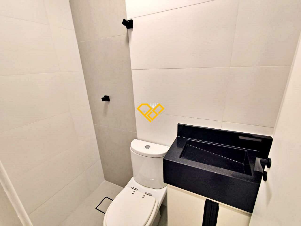 Cobertura à venda no Pompéia: Wc de serviço