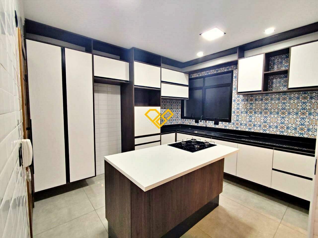 Cobertura à venda no Pompéia: Cozinha