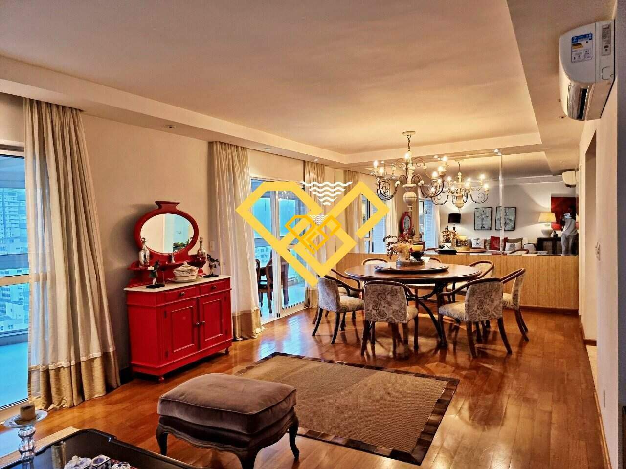 Apartamento à venda no Embaré: Sala de Estar