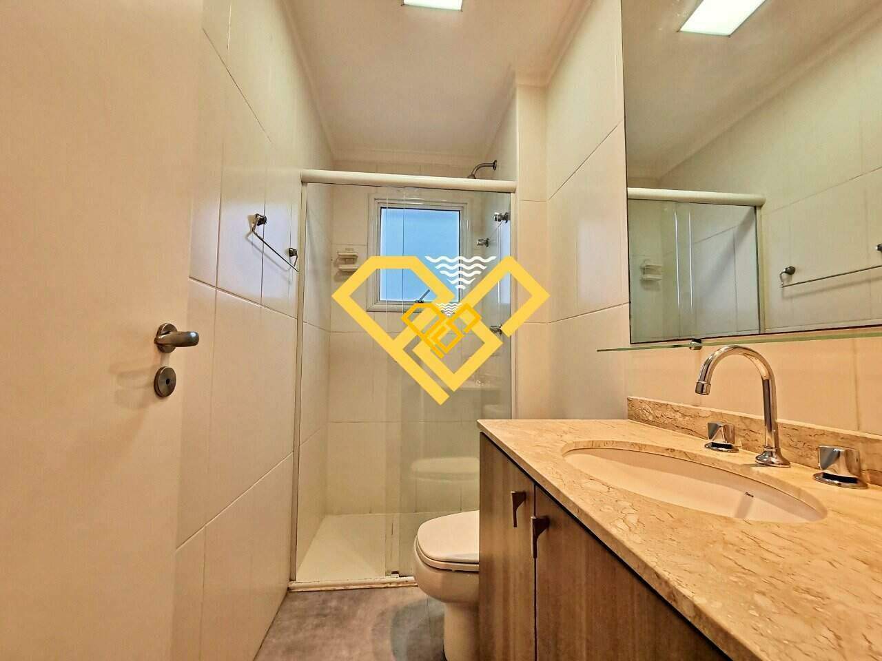 Apartamento à venda no Embaré: Banheiro Suíte 01