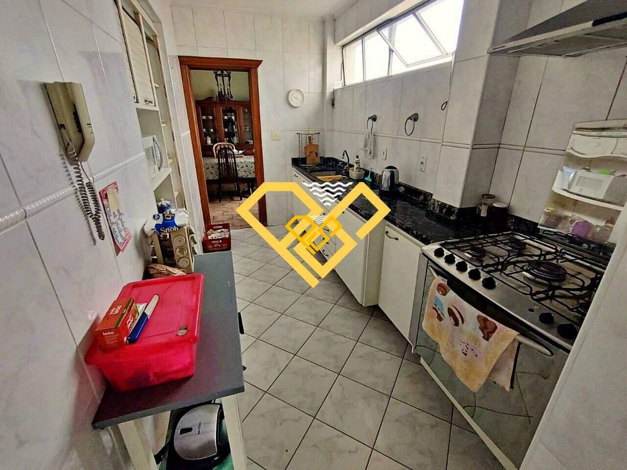 Apartamento à venda no Gonzaga: Cozinha