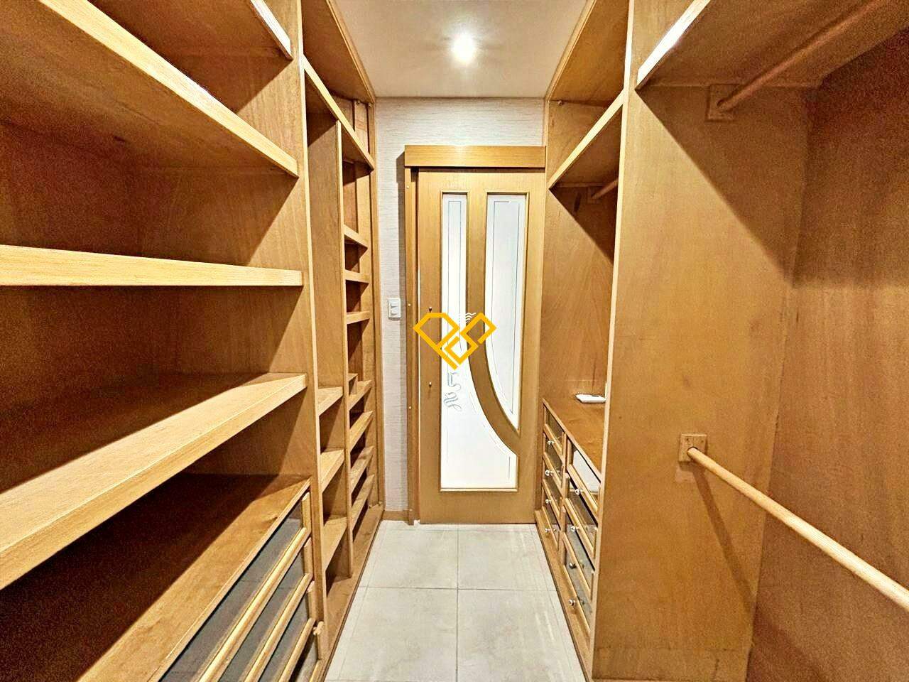 Apartamento à venda no Pompéia: closet suíte 1