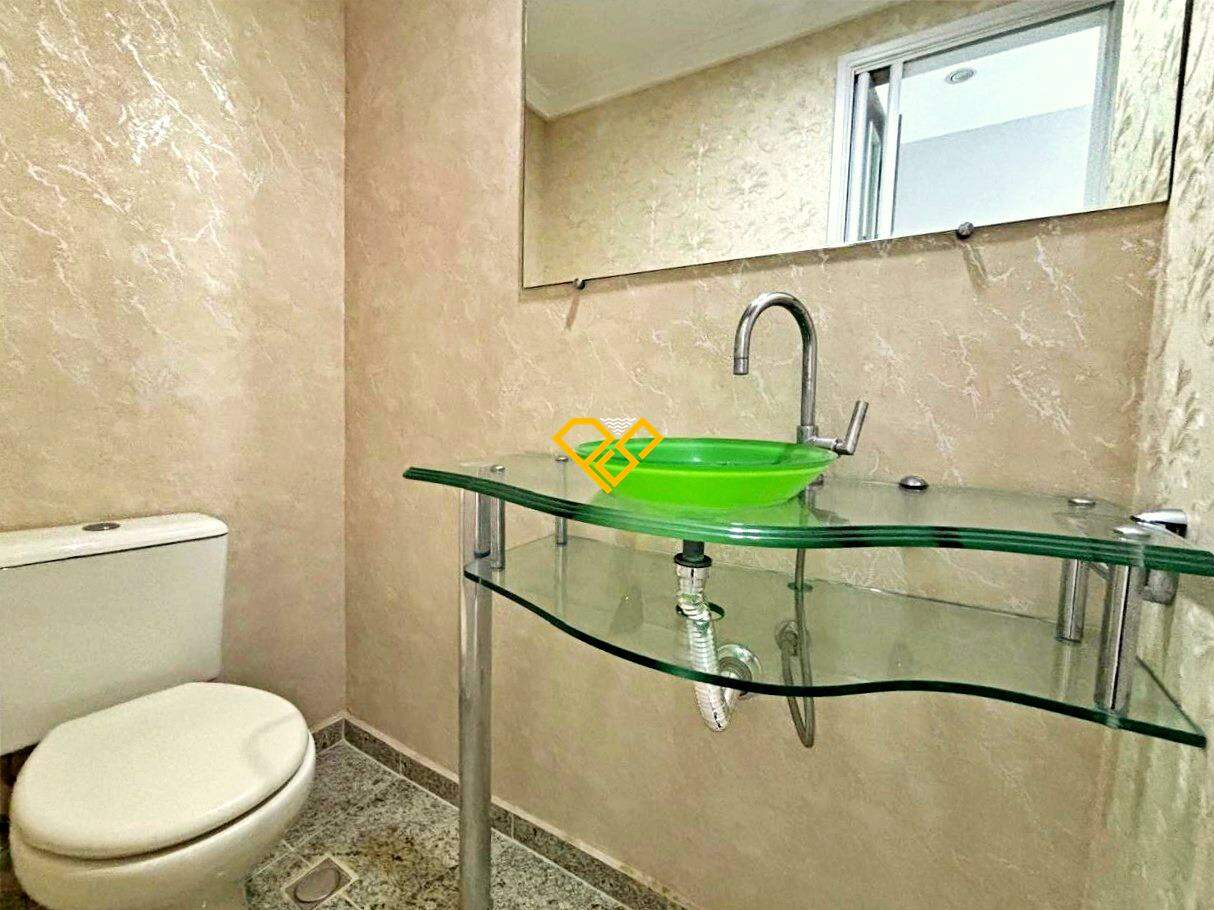 Apartamento à venda no Pompéia: Lavabo