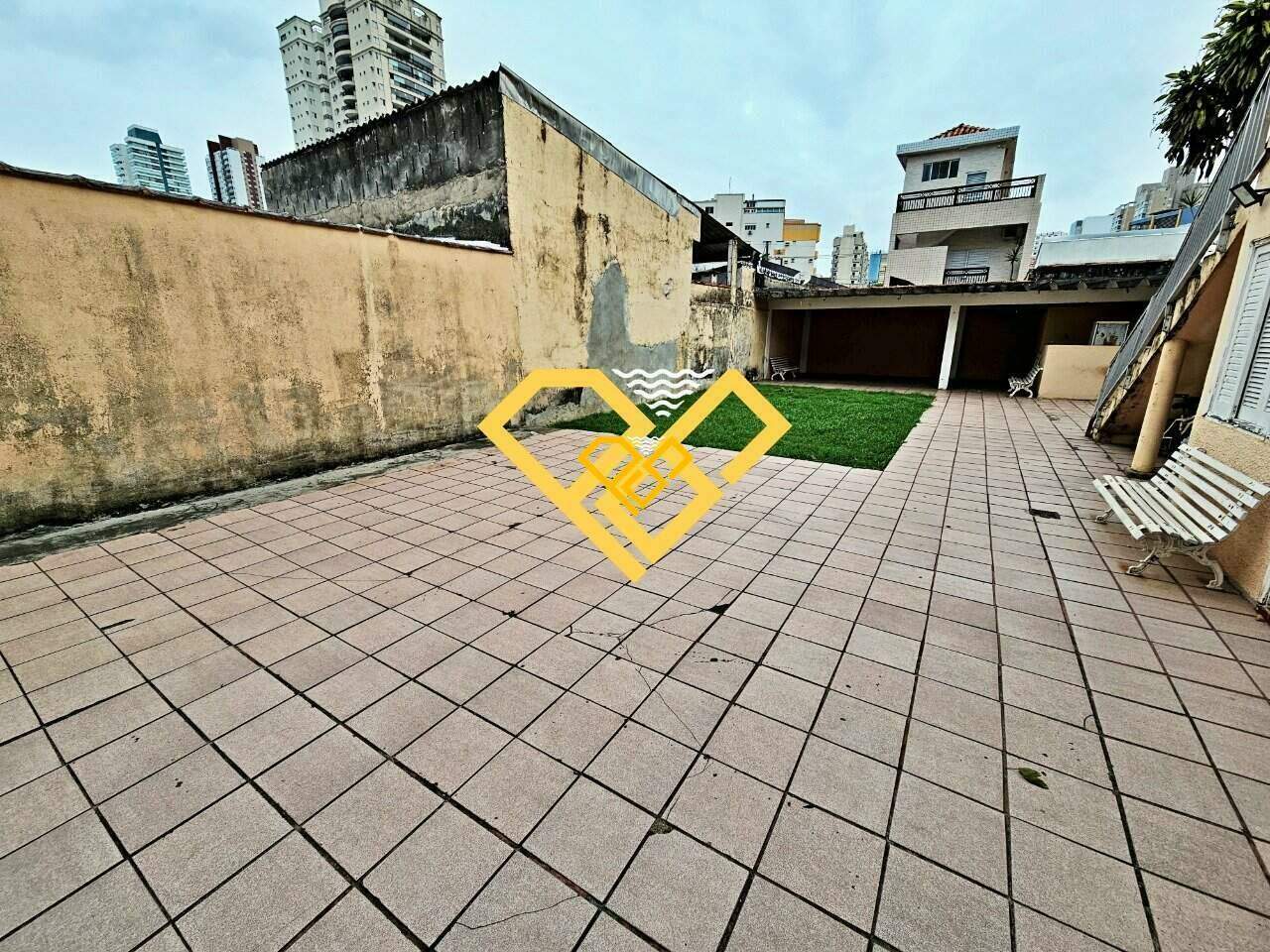 Terreno à venda no Marapé: 