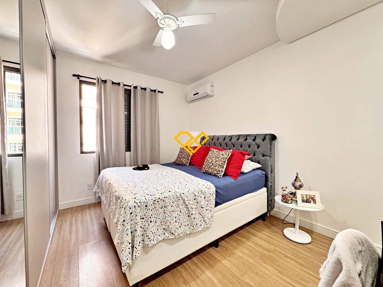 Apartamento à venda no Ponta da Praia: Dormitório 1 - suíte