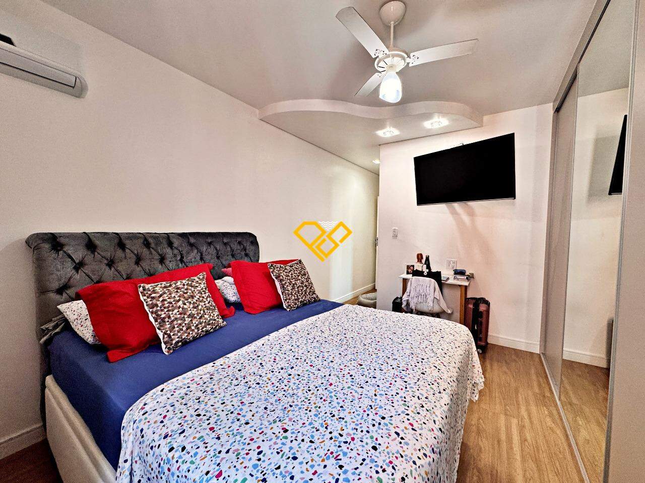 Apartamento à venda no Ponta da Praia: Dormitório 1 - suíte