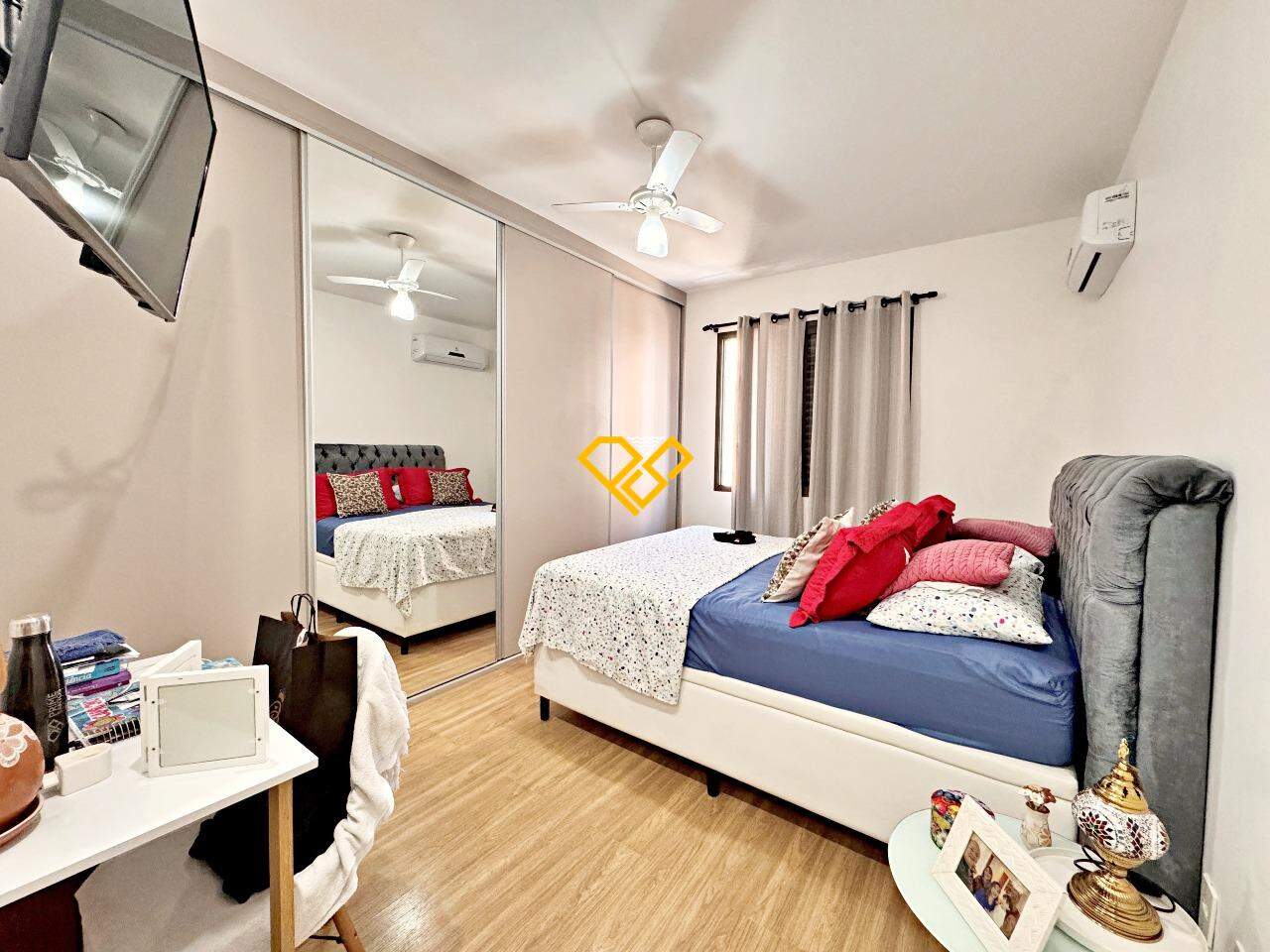 Apartamento à venda no Ponta da Praia: Dormitório 1 - suíte
