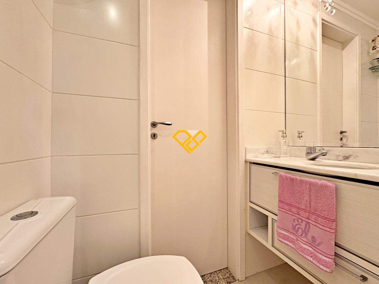 Apartamento à venda no Embaré: Lavabo