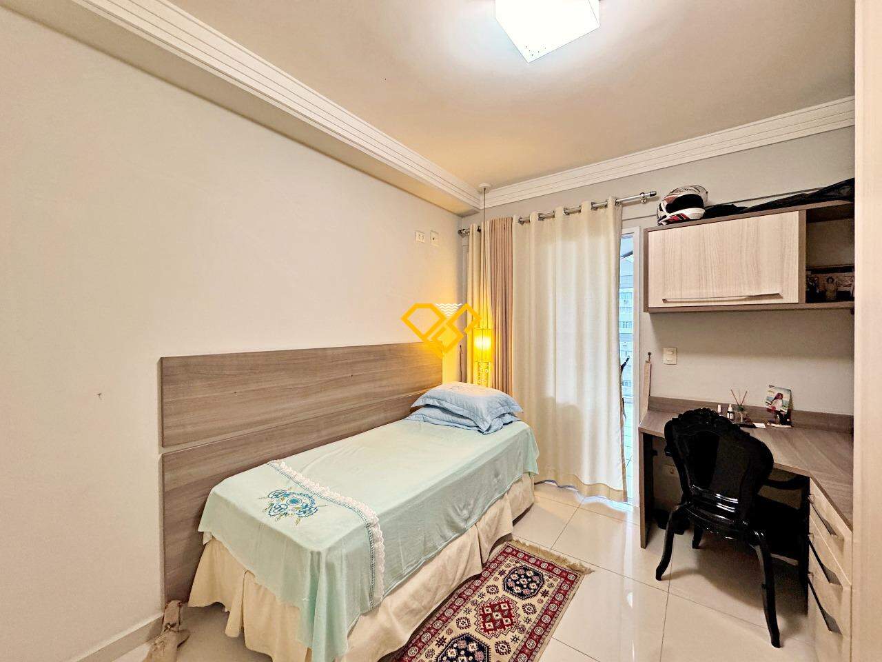 Apartamento à venda no Embaré: Dormitório 2 - suíte