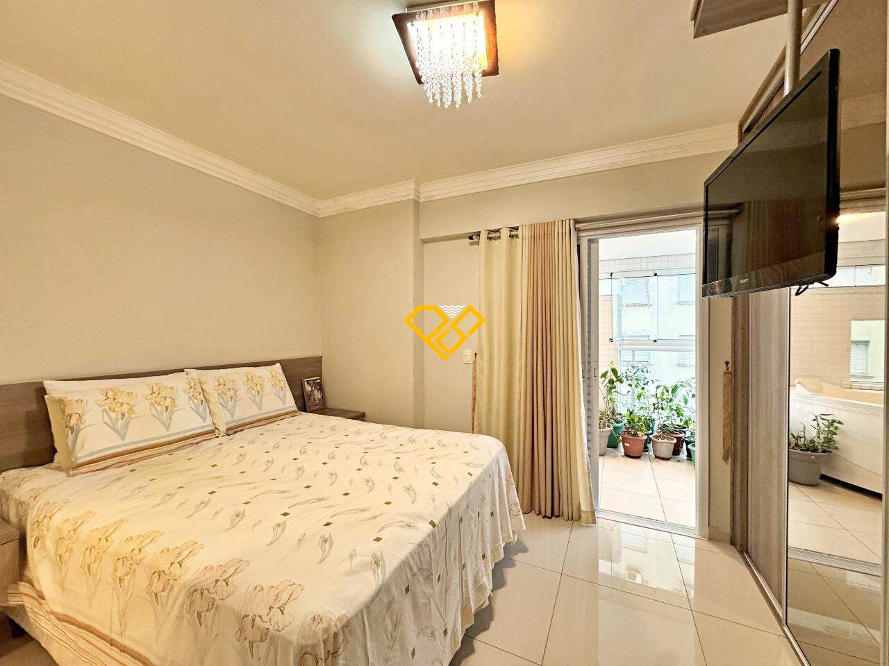 Apartamento à venda no Embaré: Dormitório 1 - suíte