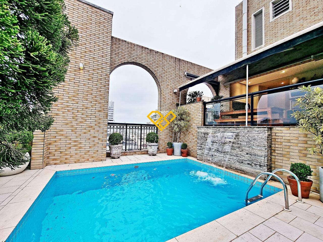 Cobertura à venda no Gonzaga: piscina