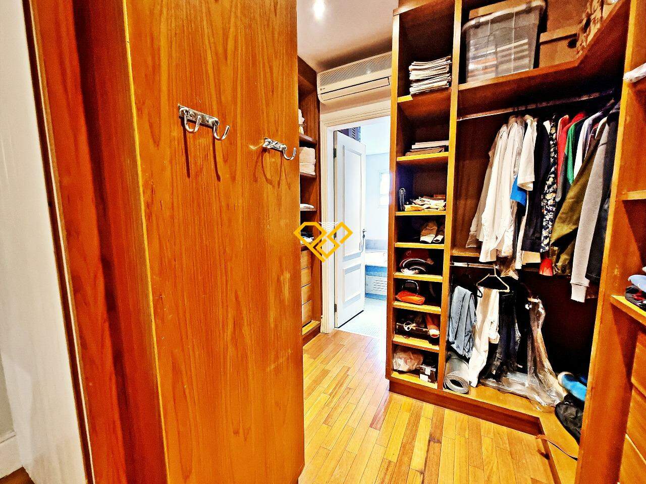 Cobertura à venda no Gonzaga: closet suíte 2