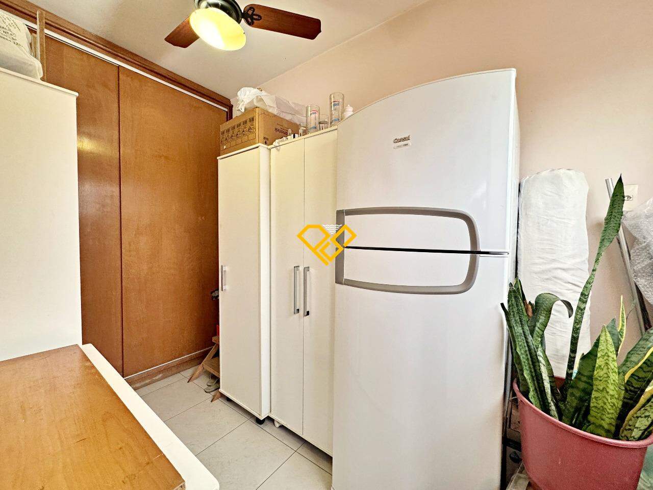 Apartamento à venda no Campo Grande: Dependência