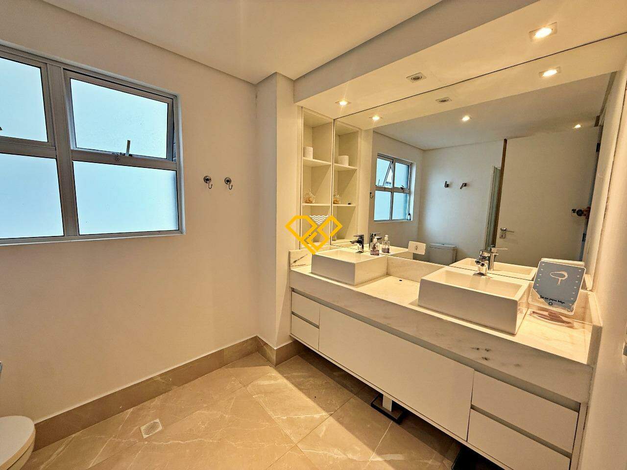 Apartamento à venda no Gonzaga: Wc social