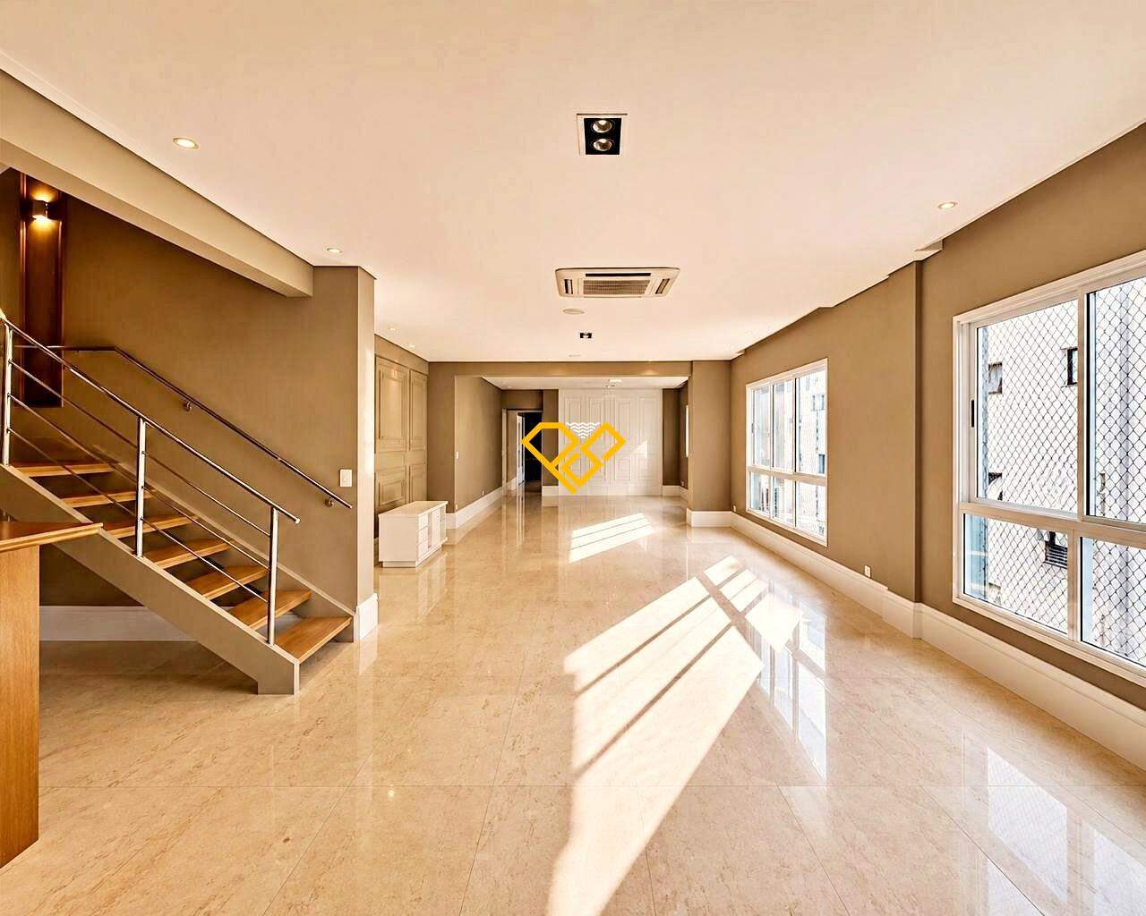 Cobertura à venda no Vila Rica: Sala