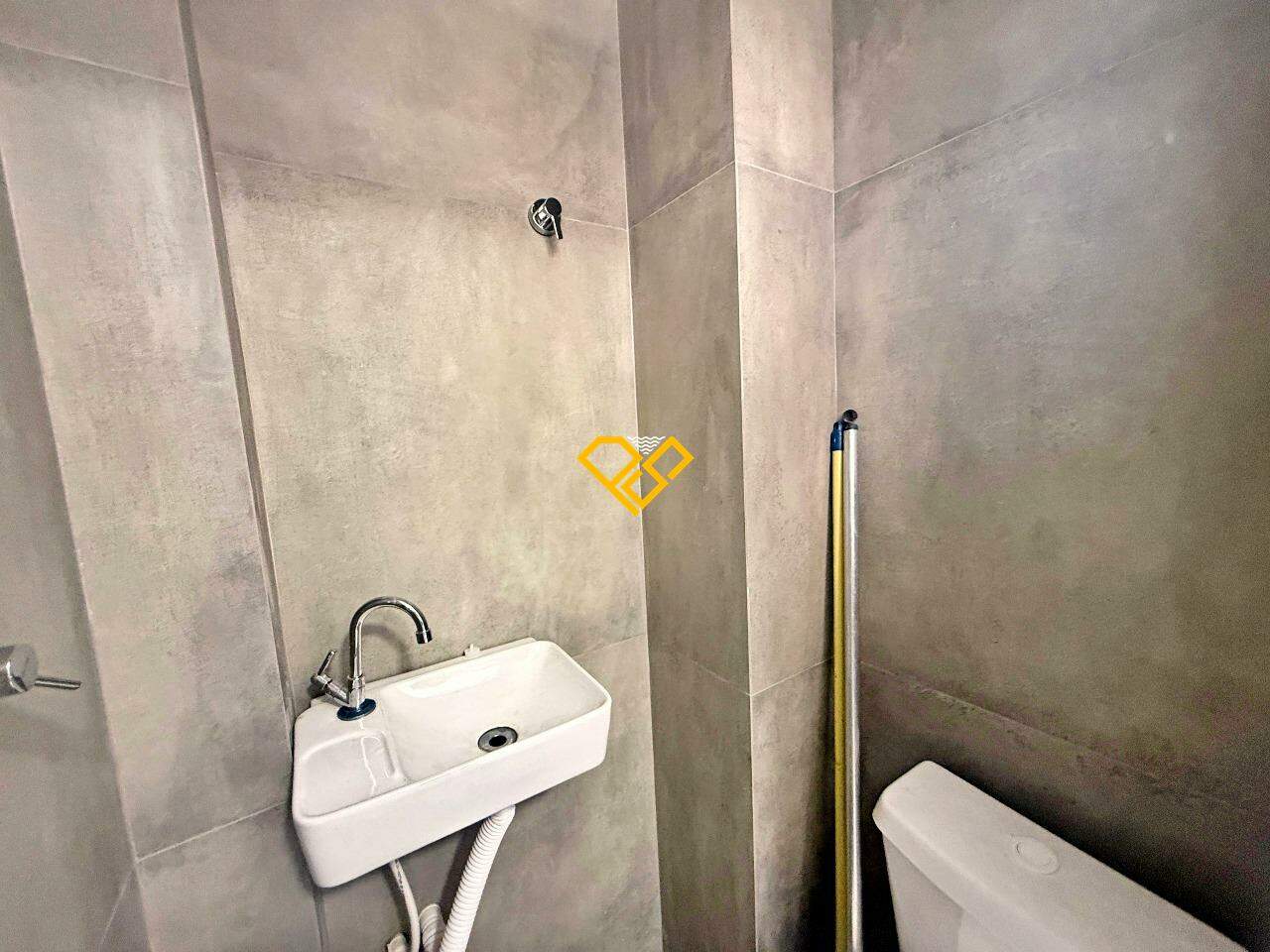 Apartamento à venda no Boqueirão: Wc de serviço
