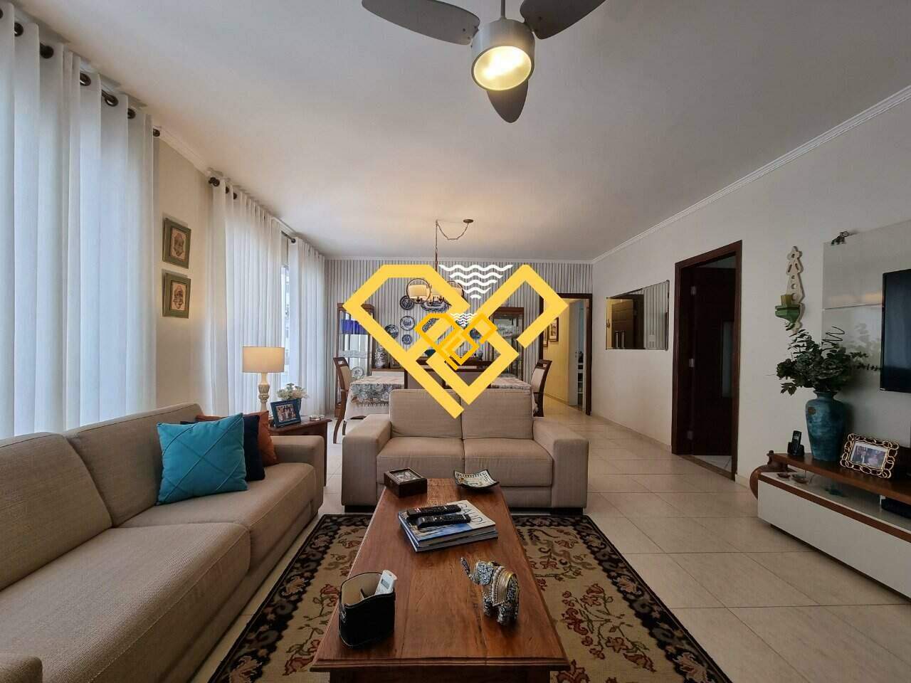 Apartamento à venda no Gonzaga: SALA