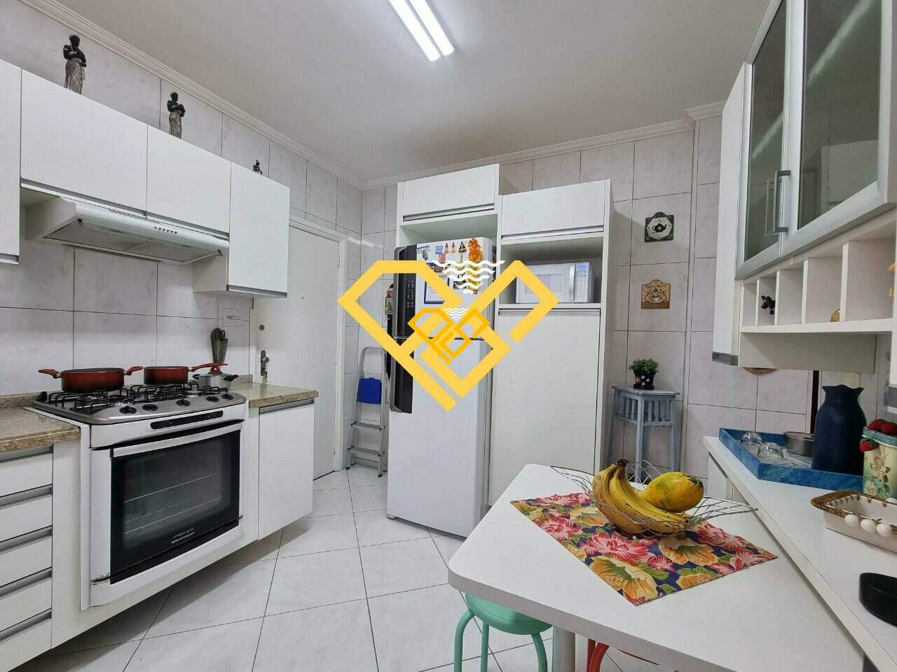 Apartamento à venda no Gonzaga: COZINHA