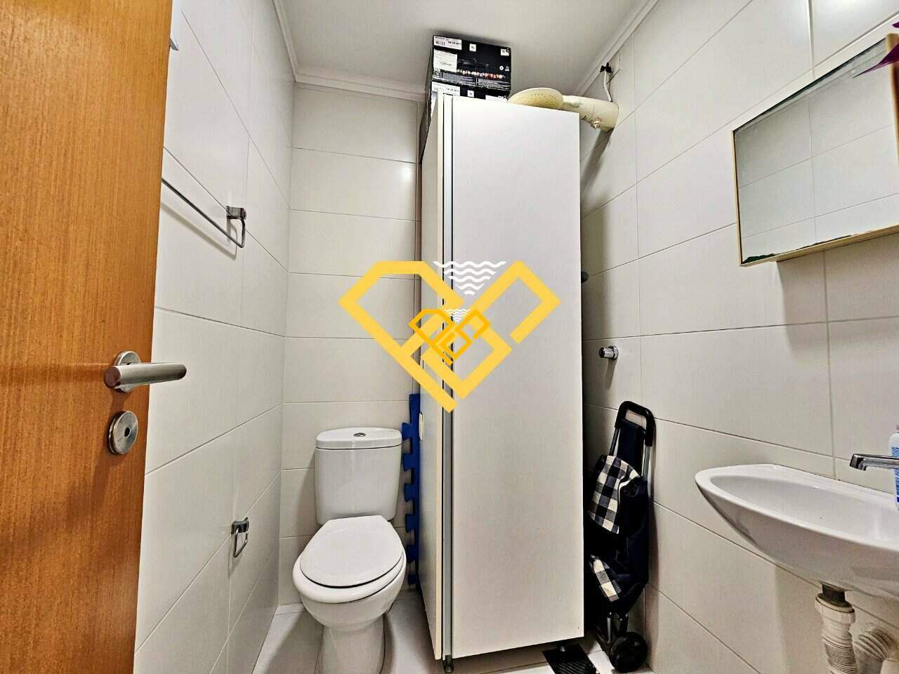 Apartamento à venda no Aparecida: Wc de serviço