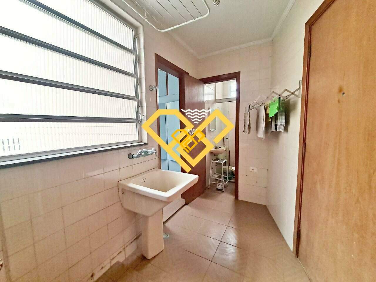Apartamento à venda no Gonzaga: Área de serviço