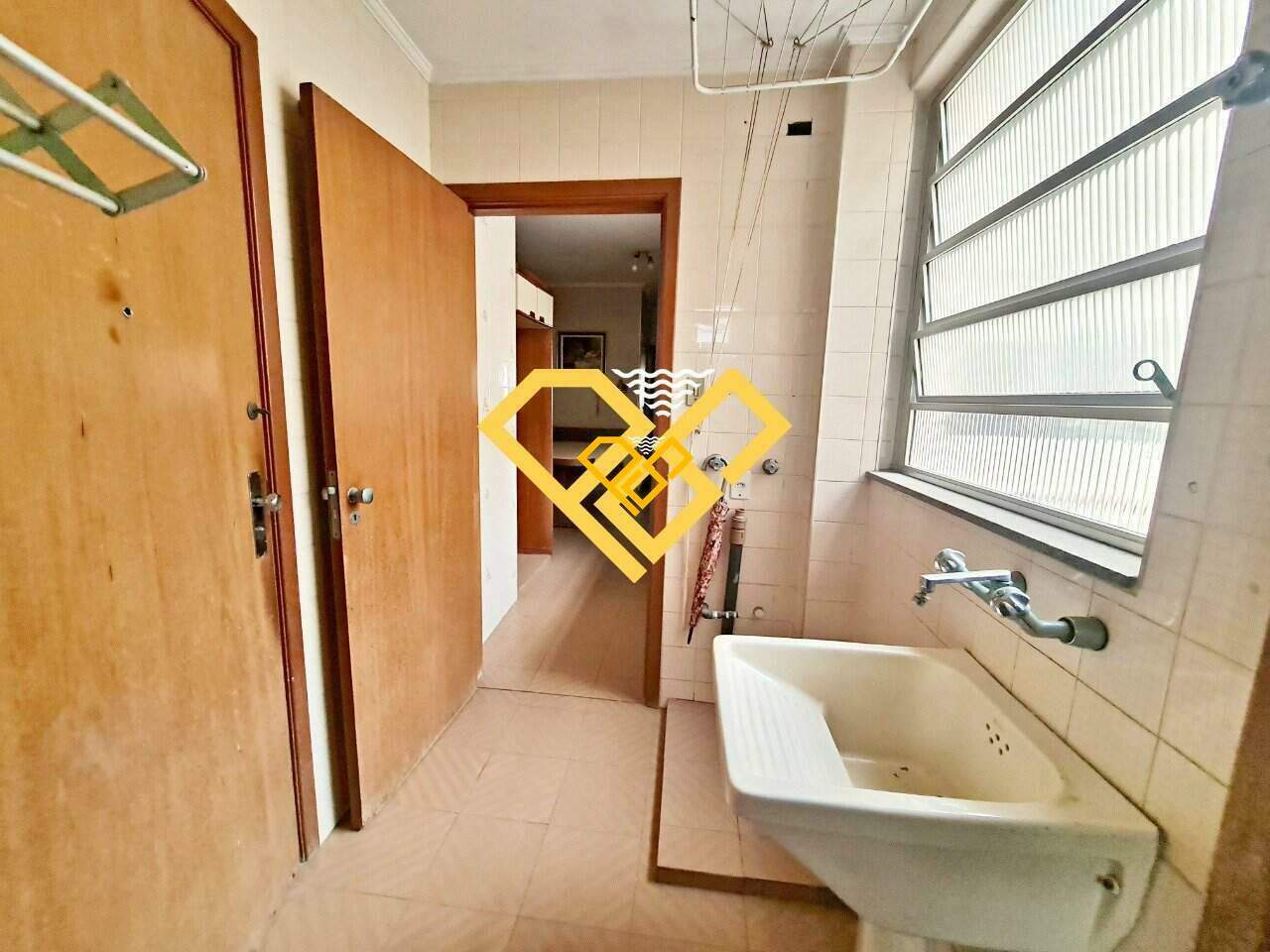 Apartamento à venda no Gonzaga: Área de serviço