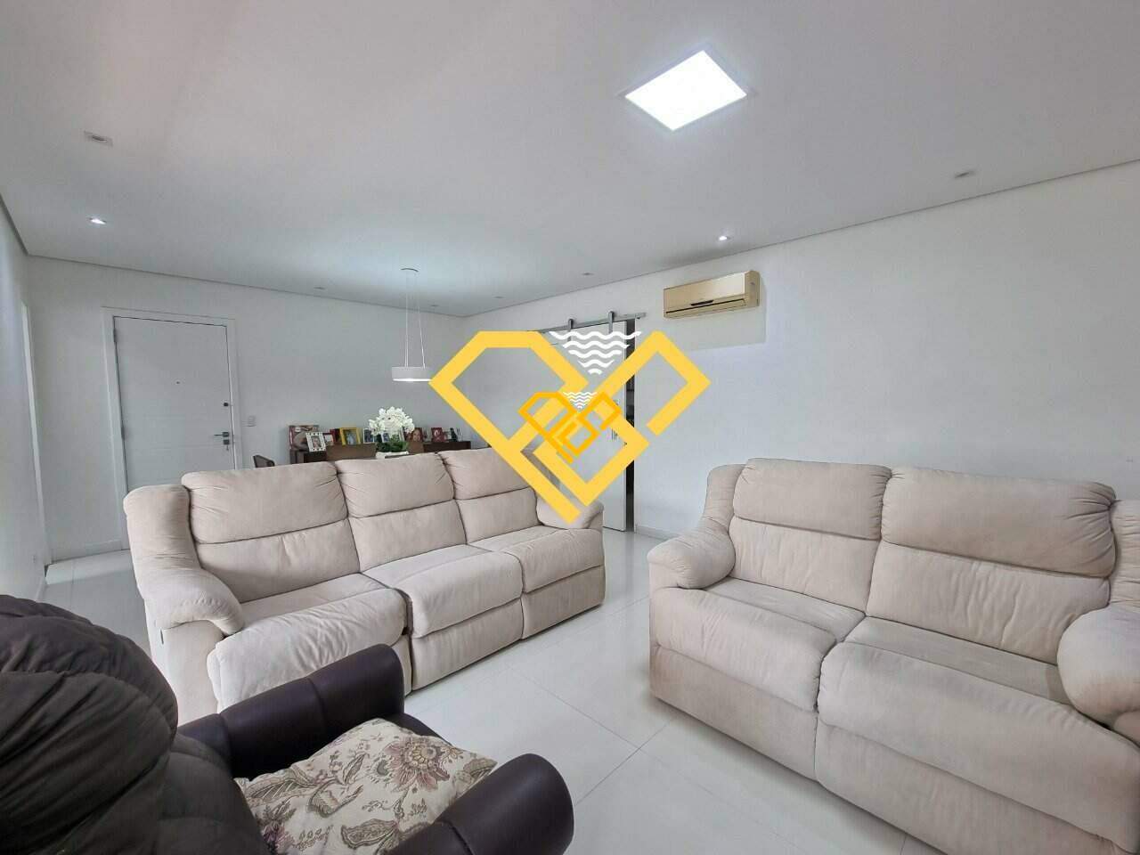 Garden à venda no Gonzaga: Sala