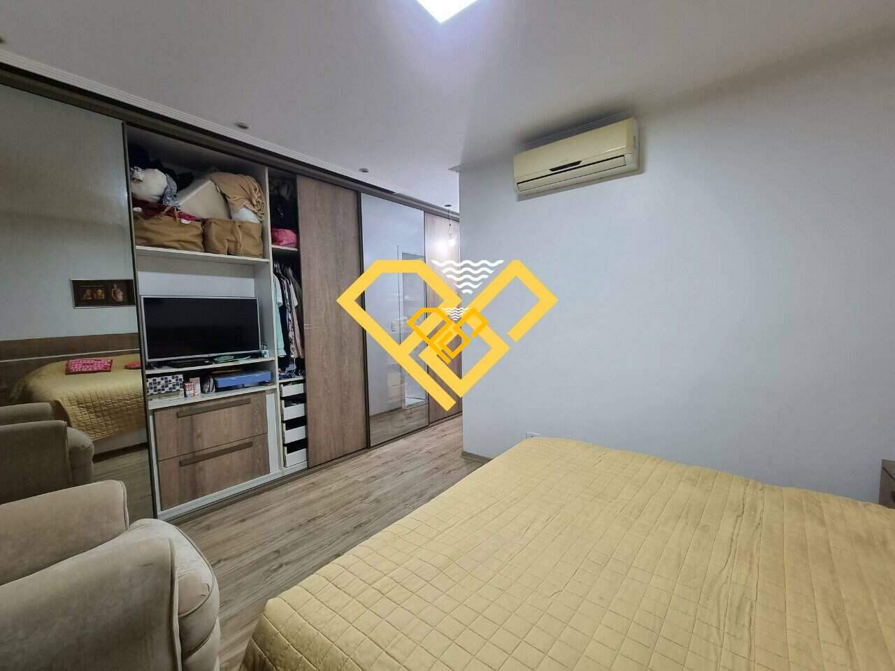 Garden à venda no Gonzaga: Suíte 1