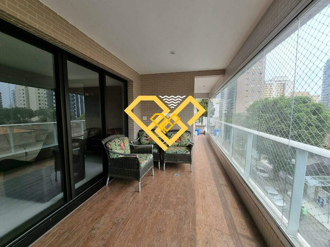 Garden à venda no Gonzaga: Varanda