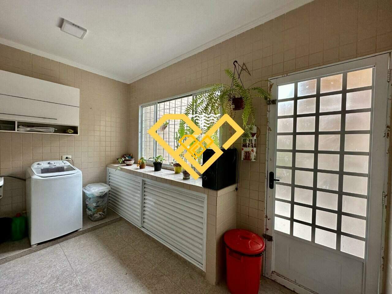 Casa à venda no Boqueirão: Área de serviço