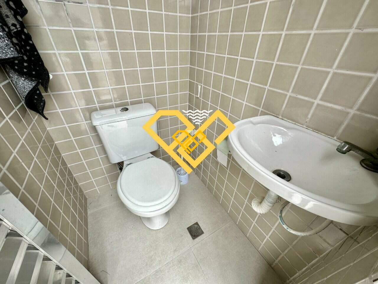 Casa à venda no Boqueirão: Wc de serviço
