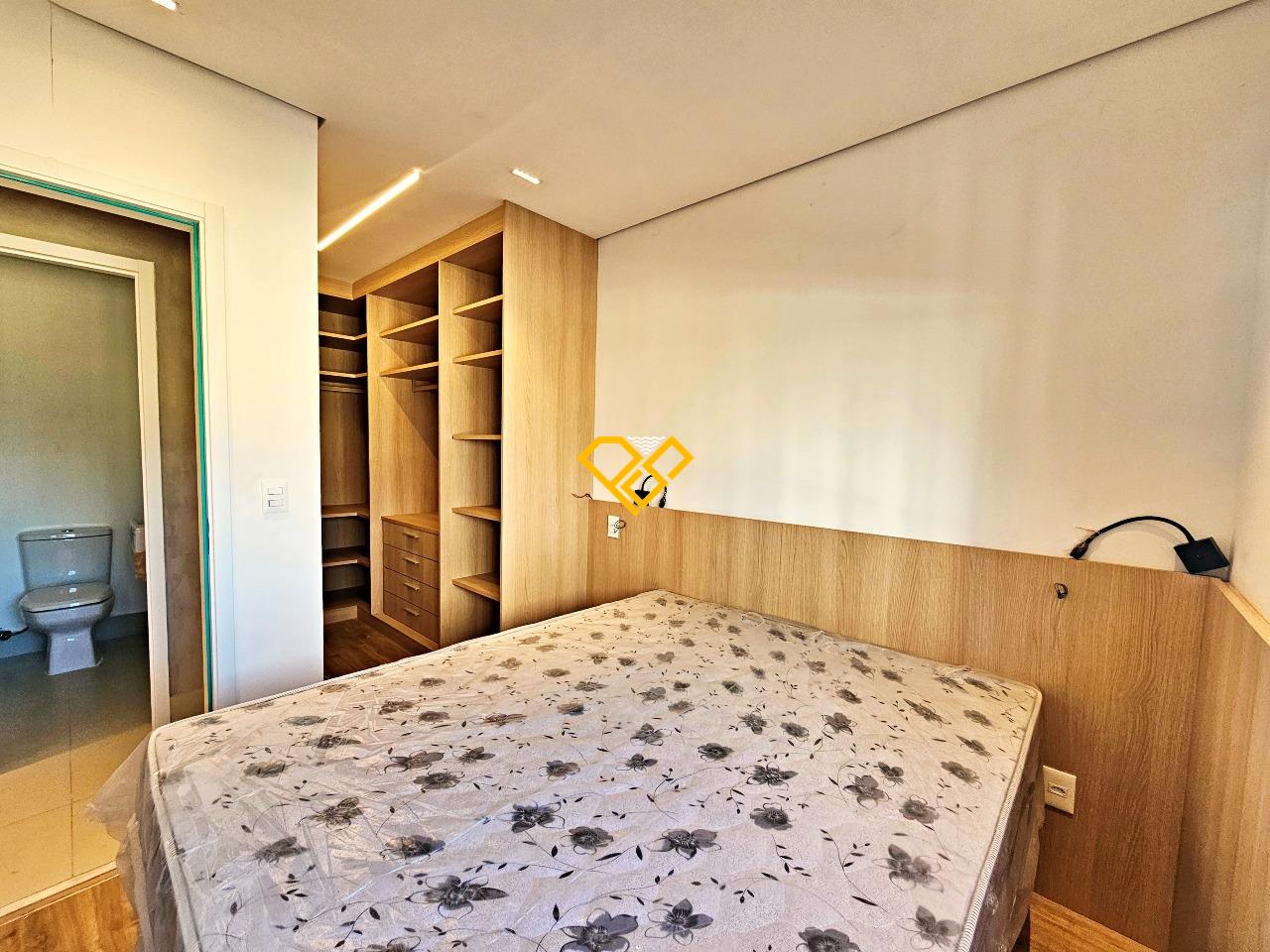 Apartamento à venda no Boqueirão: Dormitório - suíte