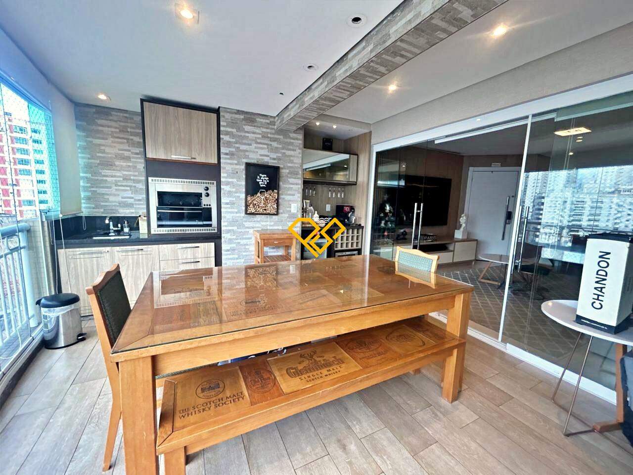 Apartamento à venda no Ponta da Praia: Varanda