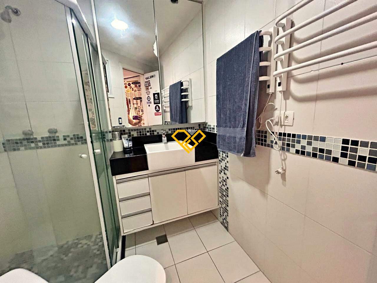 Apartamento à venda no Ponta da Praia: Wc suíte 2